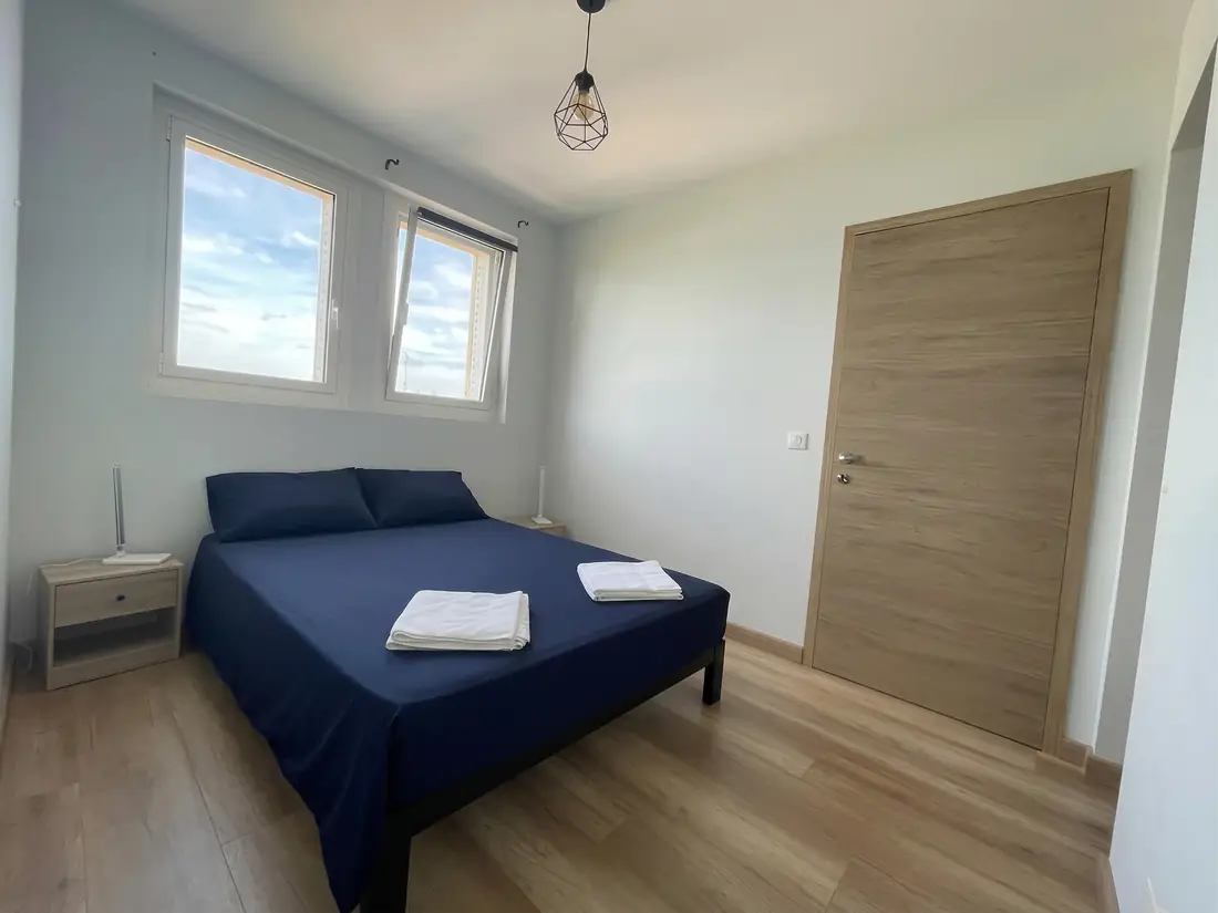 Chambre 1 avec lit double